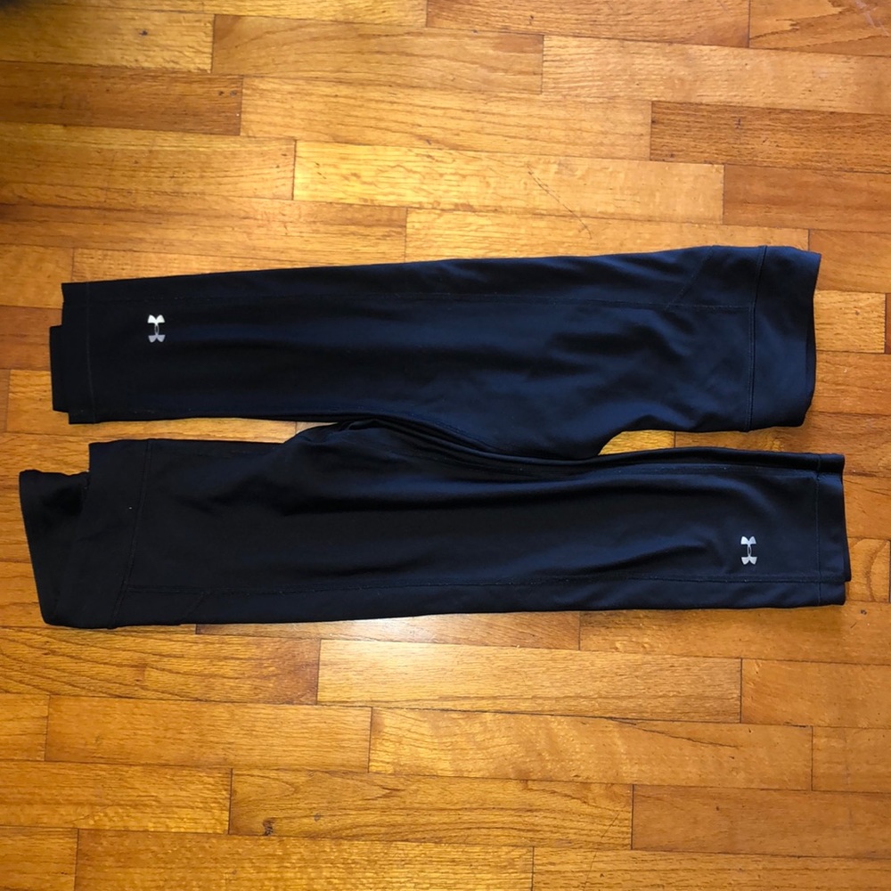 BUNDLE: Under Armour Cropped Capris Tights